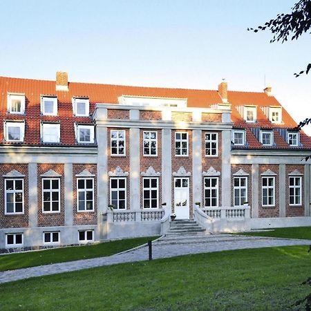 Apartment In Garz With Garden Buitenkant foto